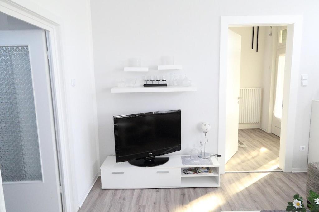 Haus Leonora Apartment Куксхавен Екстериор снимка